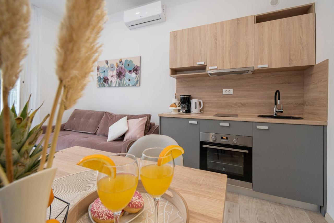 Apartments Palace Kolovare ซาดาร์ ภายนอก รูปภาพ