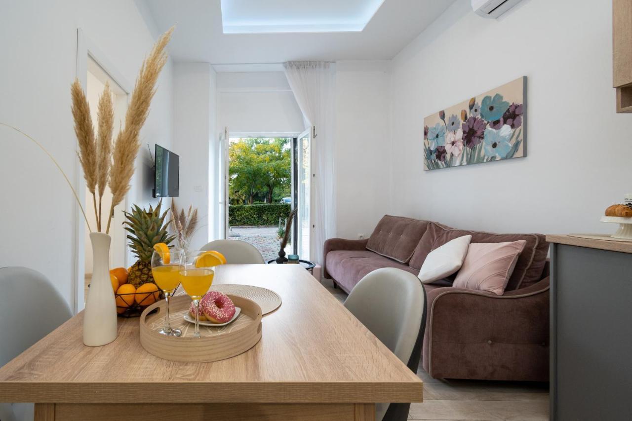 Apartments Palace Kolovare ซาดาร์ ภายนอก รูปภาพ